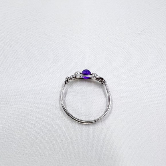 Simple & Beautiful Amethyst Bead Silver Tone Size 7 Wire Wrapped Ring - Picture 3 of 4